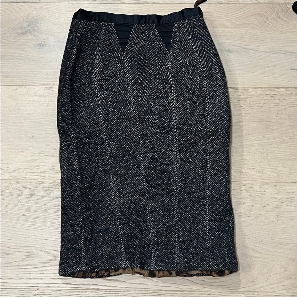 Dolce & Gabbana Virgin Wool Pencil Skirt